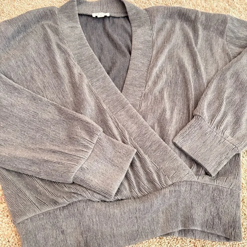 Lelis Collection heathered grey long sleeved rib knit sweater - S